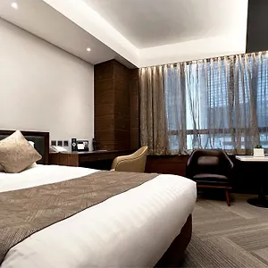 Gloucester Luk Kwok **** Hongkong