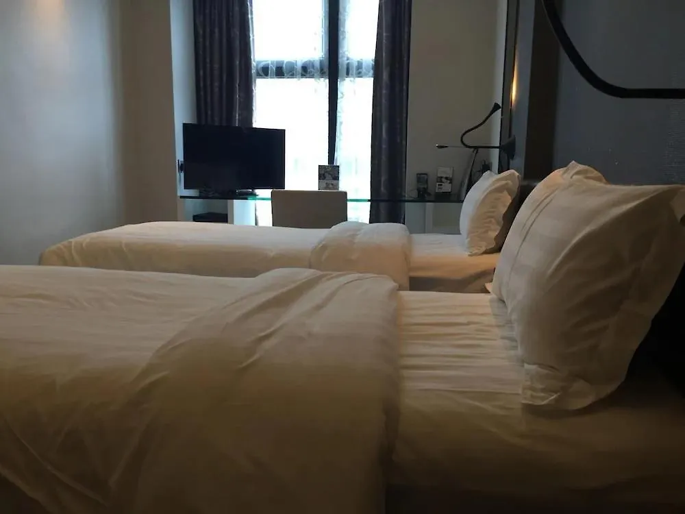 Popway Hotel Hongkong 4*,  China