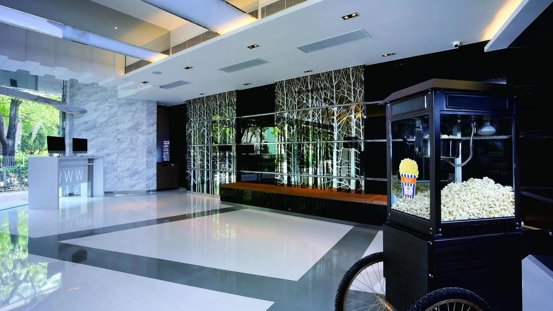 Popway Hotel Hongkong 4*,  China